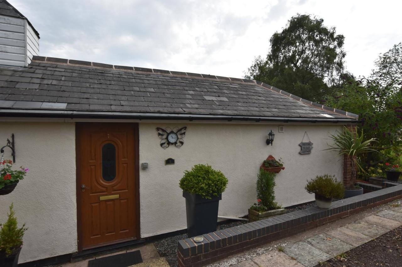 Little Rushbrook Cottages Tanworth Exterior photo