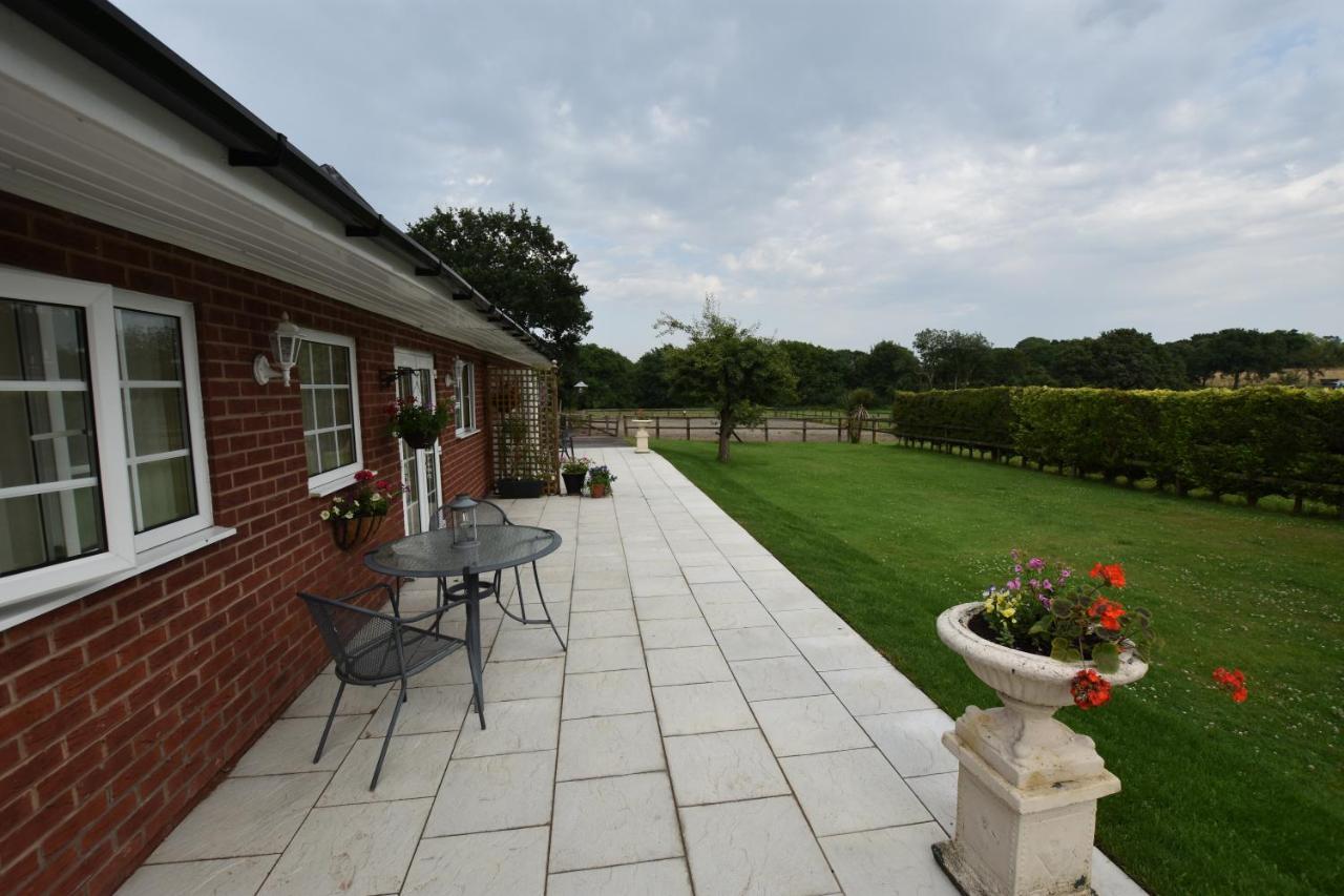 Little Rushbrook Cottages Tanworth Exterior photo